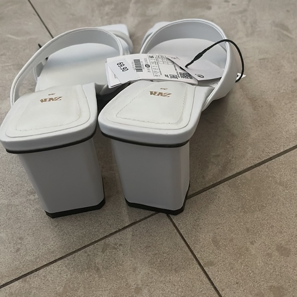 Zara leather strappy sandal - Picture 8 of 8